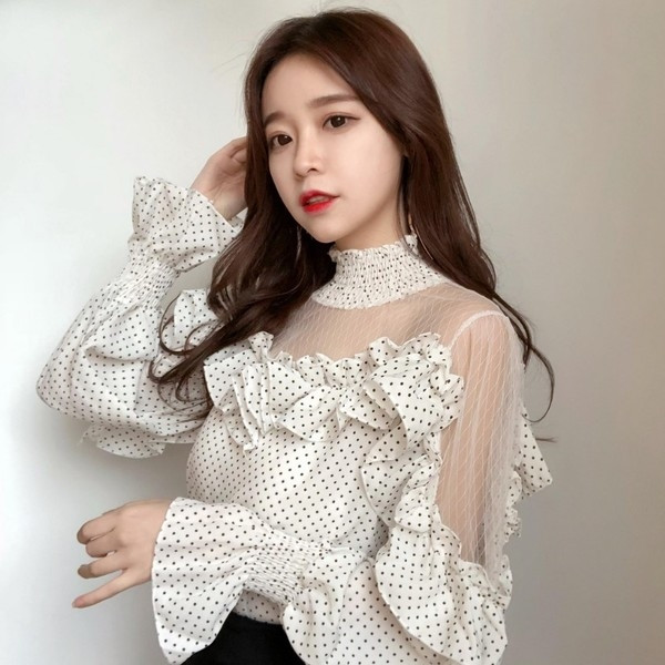 Stílusos, elegáns női blúz pöttyökkel fehér és fekete színben