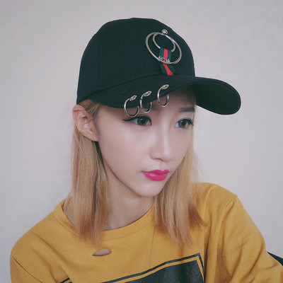 Palarie sport dama cu vizor cu diverse decoratiuni metalice in multe culori, mai multe modele