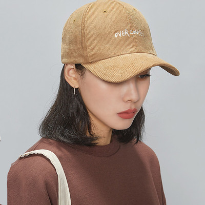 Γυναικείο αθλητικό καπέλα με γείσο σε διάφορα χρώματα