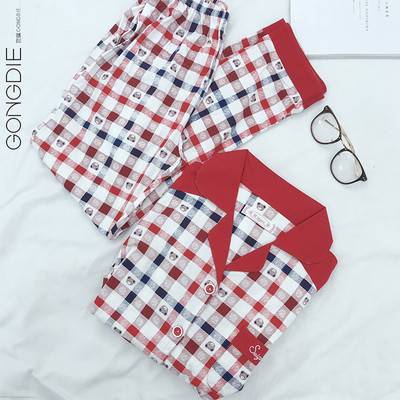 Γυναικείες πιτζάμες με funky δύο τεμαχίων εκτυπώσεις με κουμπιά