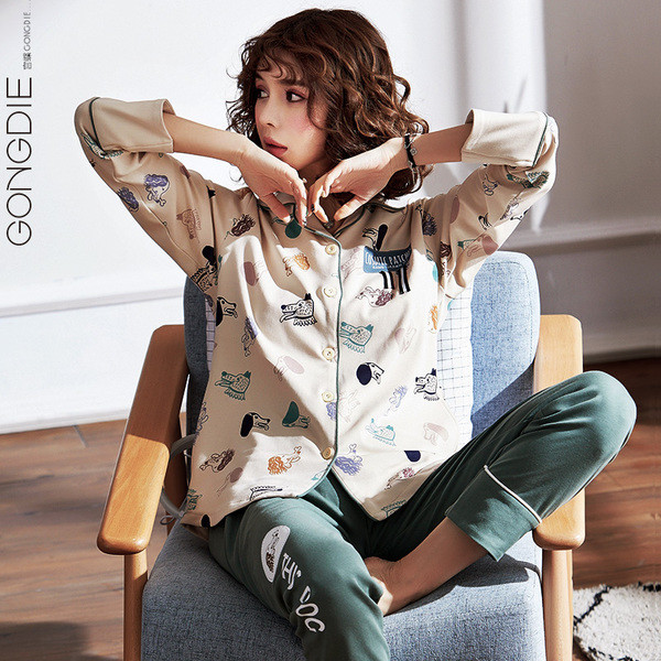 Γυναικείες πιτζάμες με funky δύο τεμαχίων εκτυπώσεις με κουμπιά