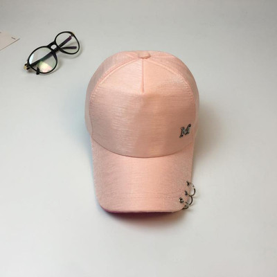 Γυναικείο καπέλο με γείσο με ή χωρίς κορδέλα σε διάφορα χρώματα, δύο μοντέλα