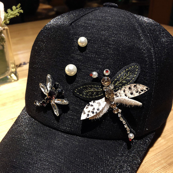 Șapcă de baseball de damă cu vizor și decorațiuni 3D în trei culori