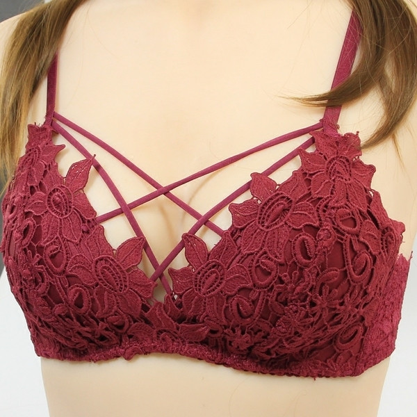 Σέξυ γυναικεία εσώρουχα με κεντήματα και κορδόνια σε διάφορα χρώματα