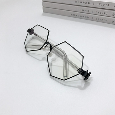 Ochelari HIT de damă actuali cu lentile și rame colorate