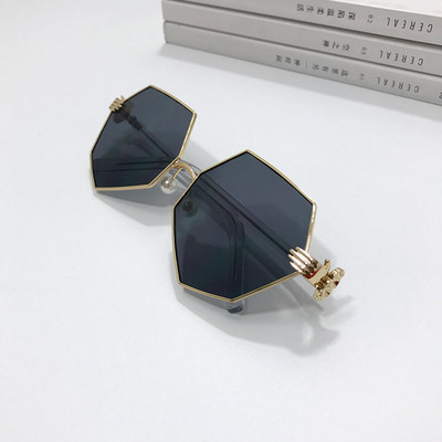 Ochelari HIT de damă actuali cu lentile și rame colorate