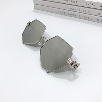 Ochelari HIT de damă actuali cu lentile și rame colorate