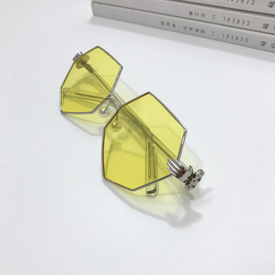 Ochelari HIT de damă actuali cu lentile și rame colorate