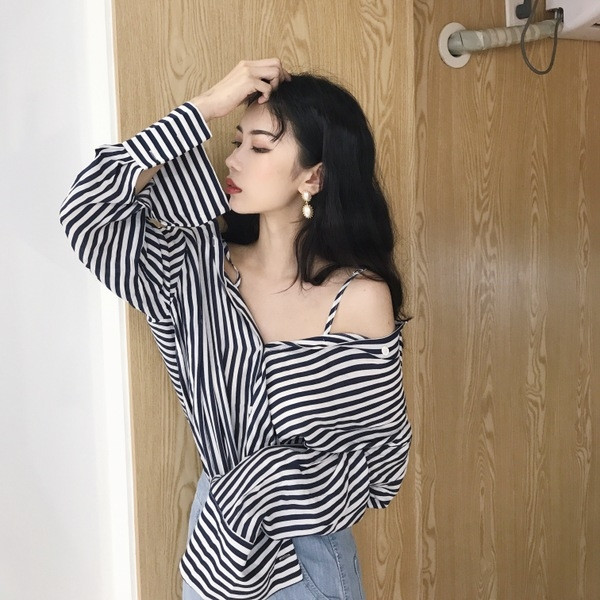 Stílusos női ing széles csíkos modell hosszú ujjú fekete színben