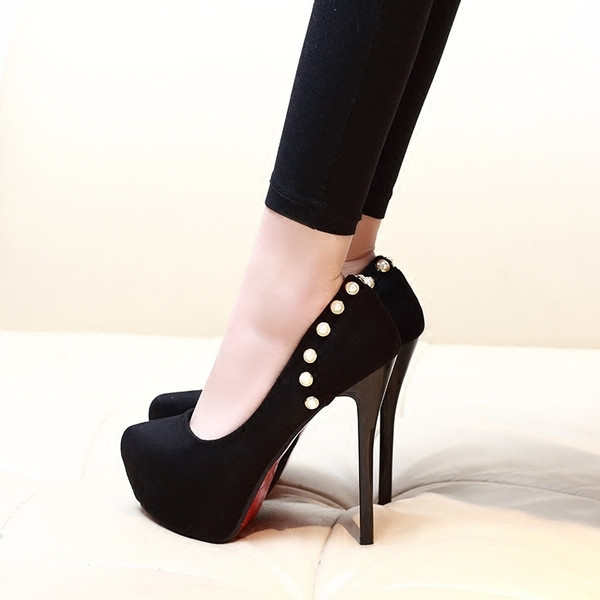 Γυναικεία κομψά παπούτσια με ψηλό τακούνι με διακοσμητικές πούλιες