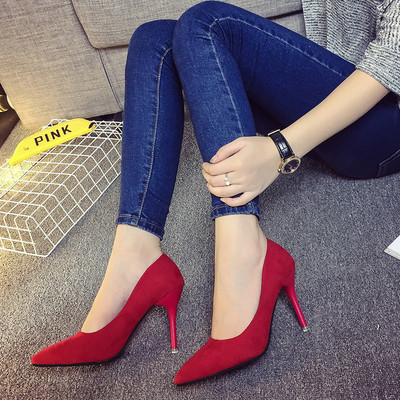 Γυναικεία κομψά παπούτσια με ψηλό τακούνι σε δύο μοντέλα και σε διαφορετικά χρώματα