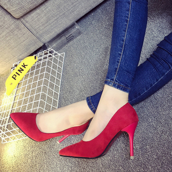 Γυναικεία κομψά παπούτσια με ψηλό τακούνι σε δύο μοντέλα και σε διαφορετικά χρώματα