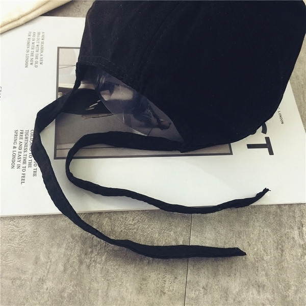 Γυναικείο αθλητικό καπέλο με γείσο σε τρία χρώματα