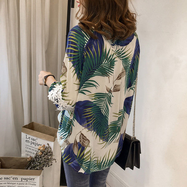 Alkalmi női ing virágos motívumokkal, két színben