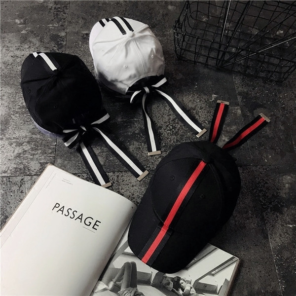 Palarie sport dama cu vizor si cravate lungi colorate in mai multe culori