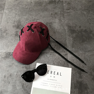 Εξαιρετικό καπέλο με γείσο  με μακρά διασταυρούμενη ραφή σε διάφορα χρώματα