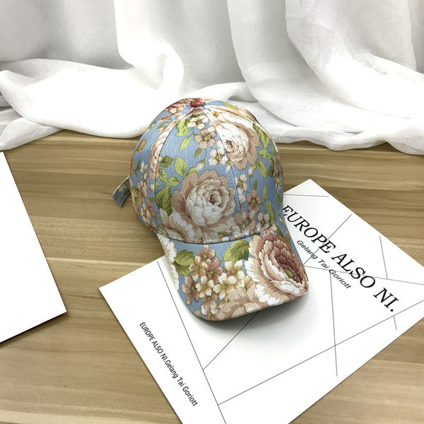 Palarie moderna de dama cu imprimeu floral colorat in mai multe culori