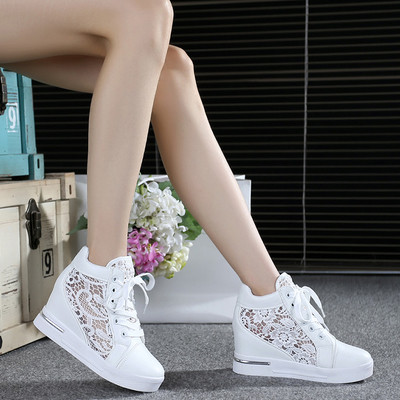 Women`s platform sneakers with lace and ties in two colors