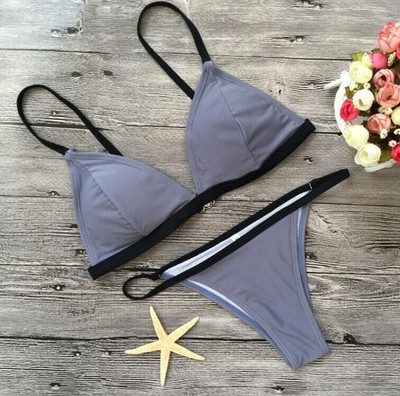 Női fürdőruha két részből, két színben