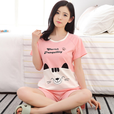 Rövid női pizsama szett hangulatjelekkel