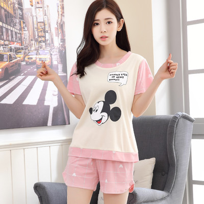 Rövid női pizsama szett hangulatjelekkel