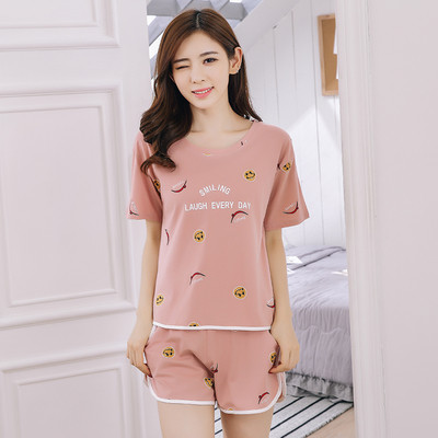 Rövid női pizsama szett hangulatjelekkel