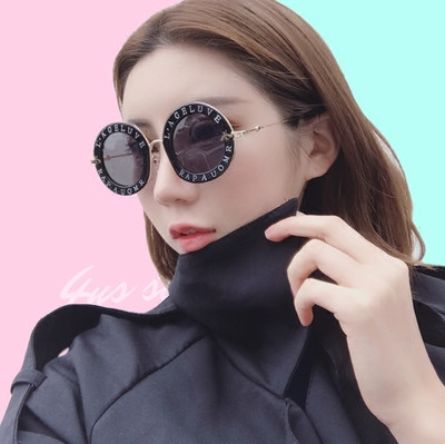 Нов модел дамски слънчеви очила с надпис в няколко цвята