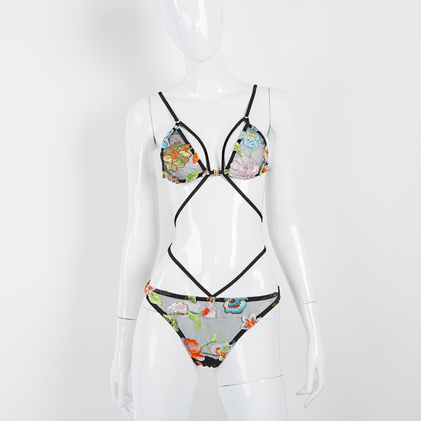 Modern női fürdőruha két részből - átlátszó virágos hímzéssel