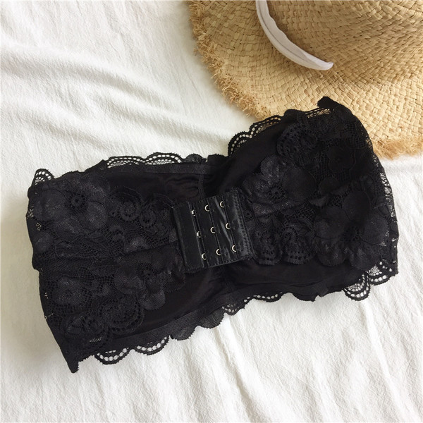 Sutien din dantela fara bretele in doua culori