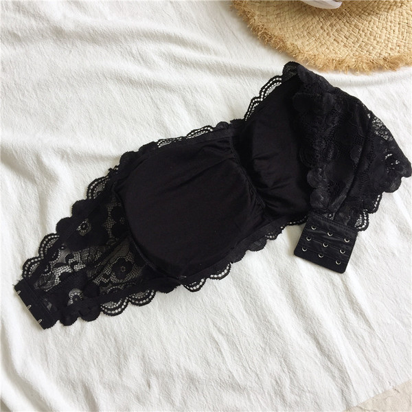 Sutien din dantela fara bretele in doua culori