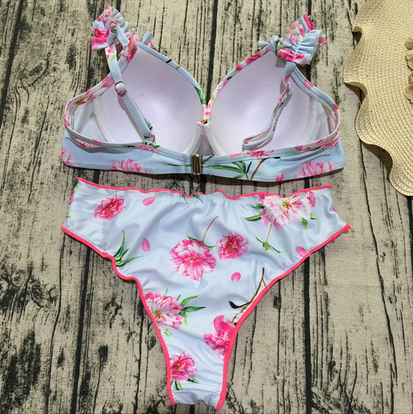 Costum de baie modern de dama din doua piese cu imprimeu floral