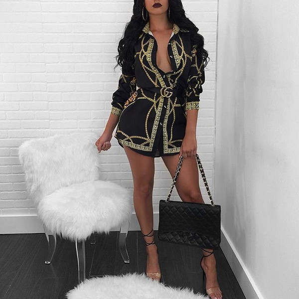 Cămașă lungă de damă modernă cu un model frumos și imprimeu pe spate