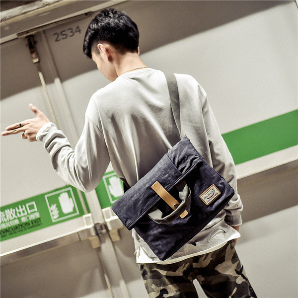 Ανδρική τσάντα με μακρά λαβή 