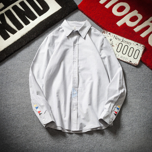 Ανδρικό αθλητικό κομψό πουκάμισο με μακριά μανίκια και κεντήματα