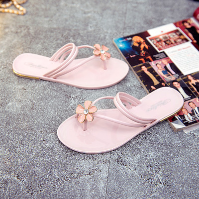 Μοντέρνες γυναικείες παντόφλες μέσα από το δάχτυλο με 3D διακόσμηση λουλουδιών