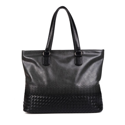 Geanta pentru barbati stilata in doua culori