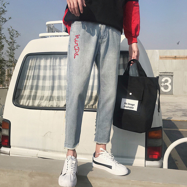 Blugi sport pentru bărbați în stil liber cu o inscripție colorată în două culori