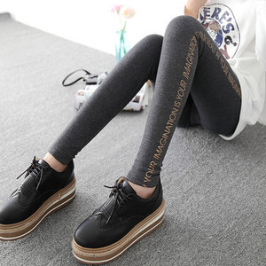 Jambiere de dama de zi cu zi in diferite culori cu inscriptii, potrivite pentru sport