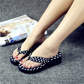 Papuci de damă cu curea largă