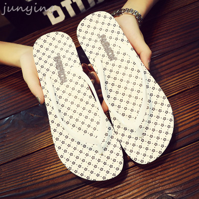 Papuci dama in mai multe culori cu motive florale