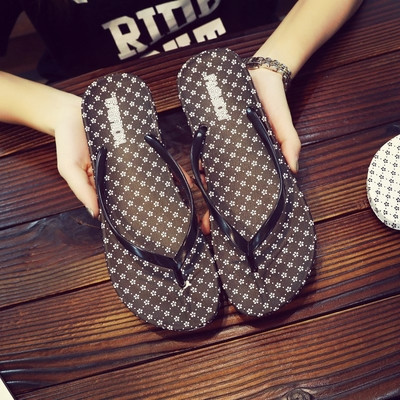 Papuci dama in mai multe culori cu motive florale