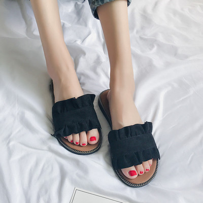 Γυναικείες παντόφλες με επίπεδη σόλα και φαρδύ λουράκι σε τρία χρώματα