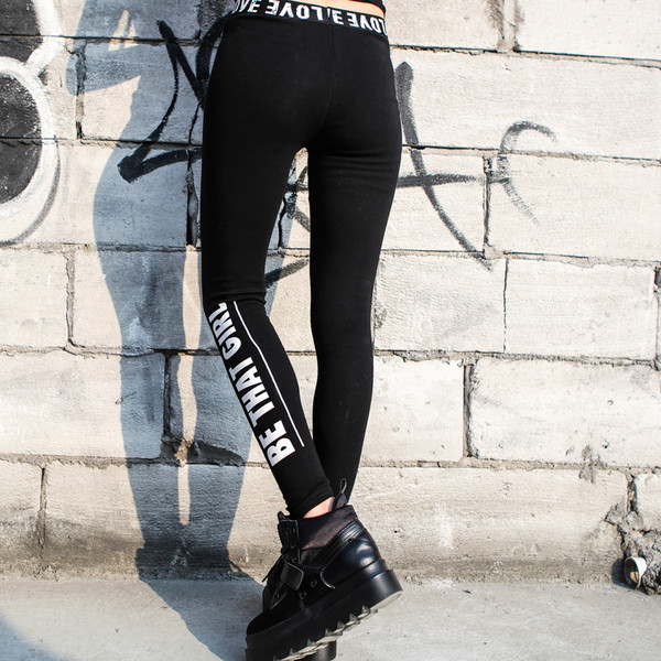 Jambiere de damă de zi cu zi în negru cu inscripții