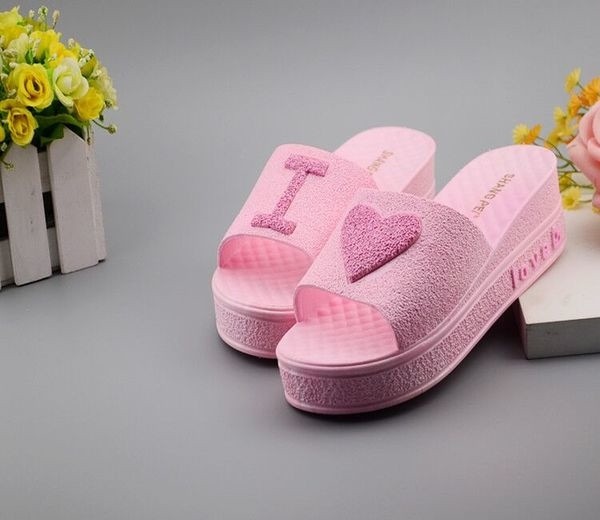 Papuci dama cu talpa inalta si imprimeu 3D