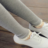 Семпъл дамски клин в четири цвята, подходящ за ежедневие