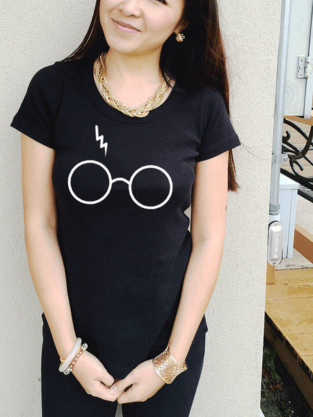 Bluza de dama cu maneca scurta si guler in forma de O, mai multe modele