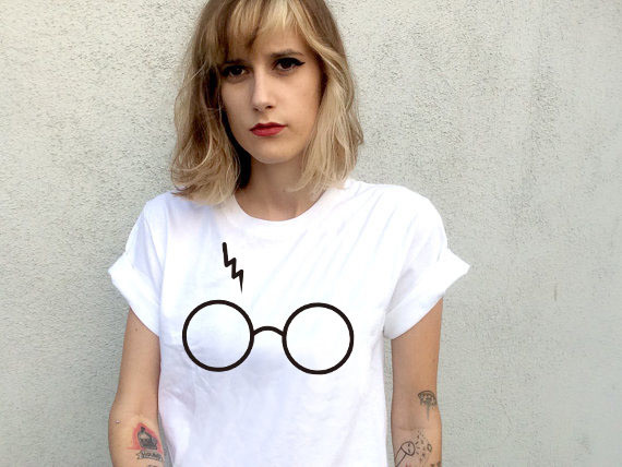 Bluza de dama cu maneca scurta si guler in forma de O, mai multe modele