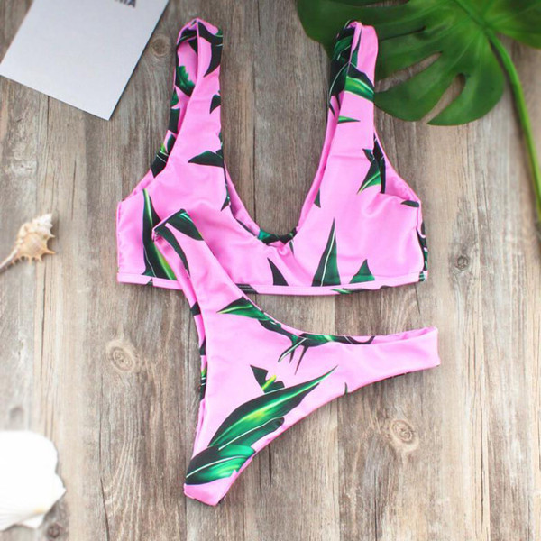 Costum de baie din doua piese pentru doamne in roz cu imprimeu floral