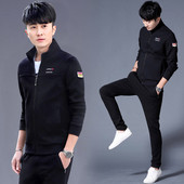 Ανδρικό αθλητικό σετ  με έγχρωμες εκτυπώσεις σε διάφορα χρώματα