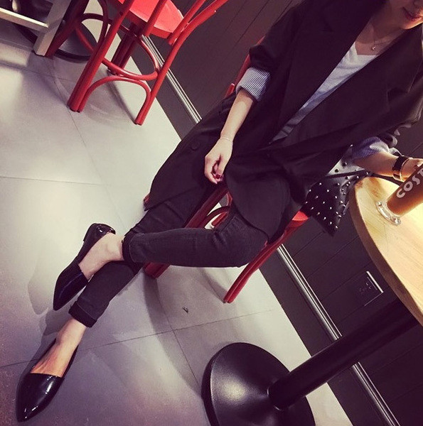 Jachetă de ploaie lungă de damă - un model interesant